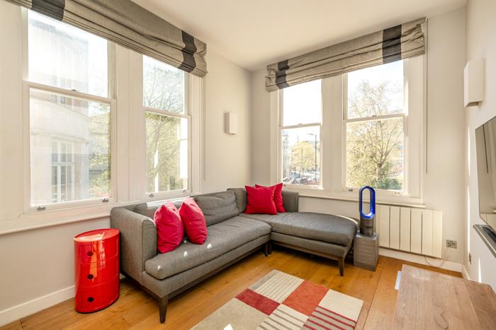 1 bed property in West Smithfield, London